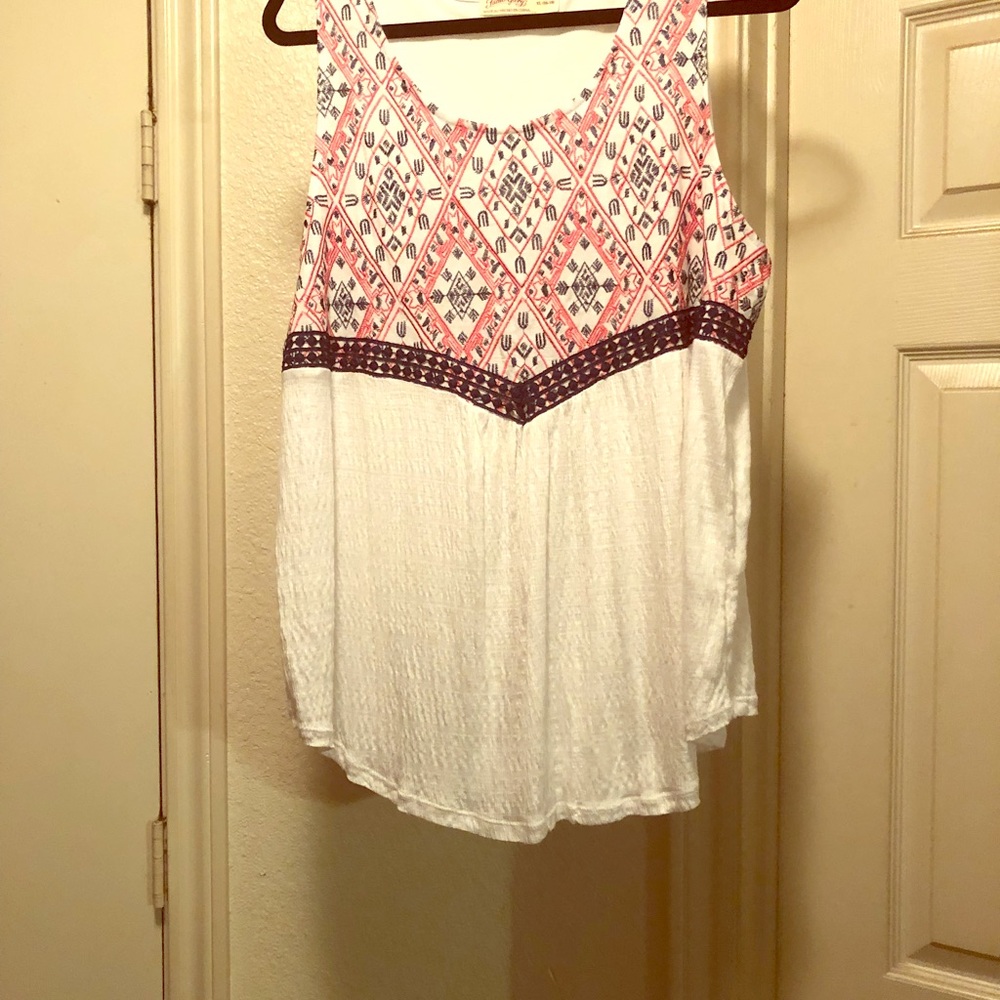 Faded Glory boho inspired top... very cute!🎀